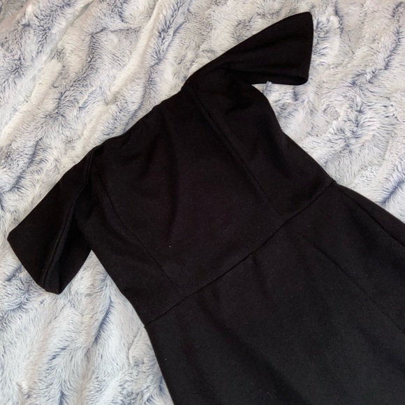 BLACK DRESS - Picture 3 of 5